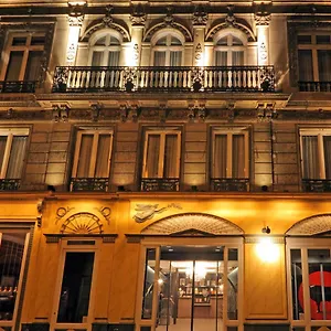 New Roblin 4* Paris
